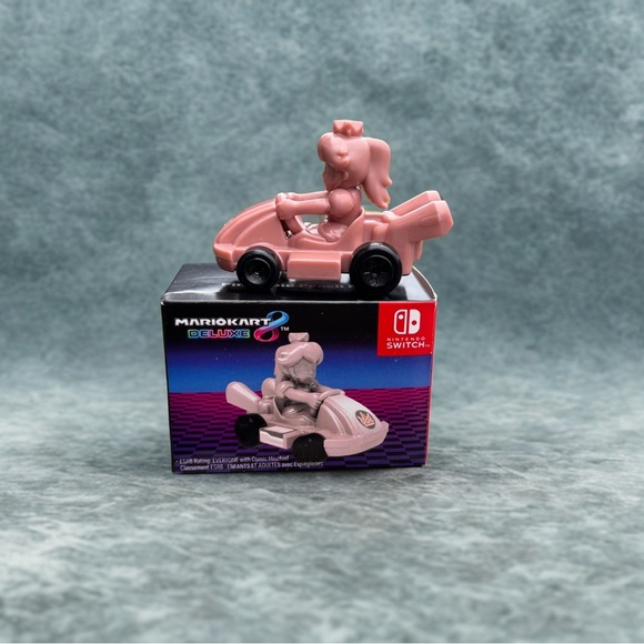 *#10 ROSE GOLD Princess Peach* McDonald’s Happy Meal 2024 Mario Kart Kids Toy - Picture 1 of 4